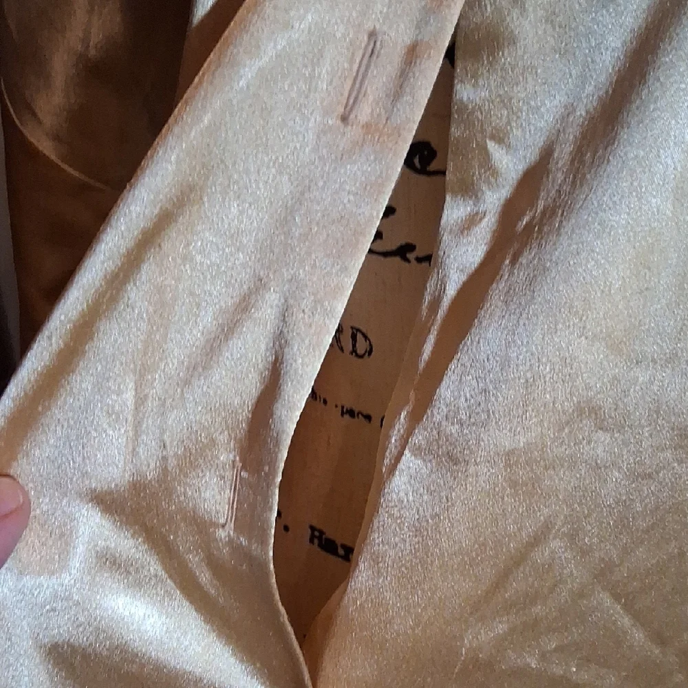VINTAGE CHRISTIAN DIOR GOLD SATINLIKE NIGHTSHIRT SIZE MEDIUM